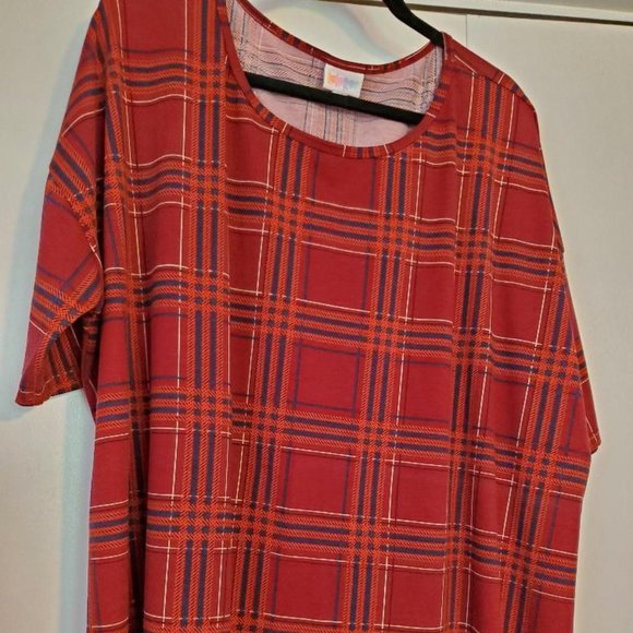 NWT LuLaRoe 3XL Irma shirt - Picture 1 of 3